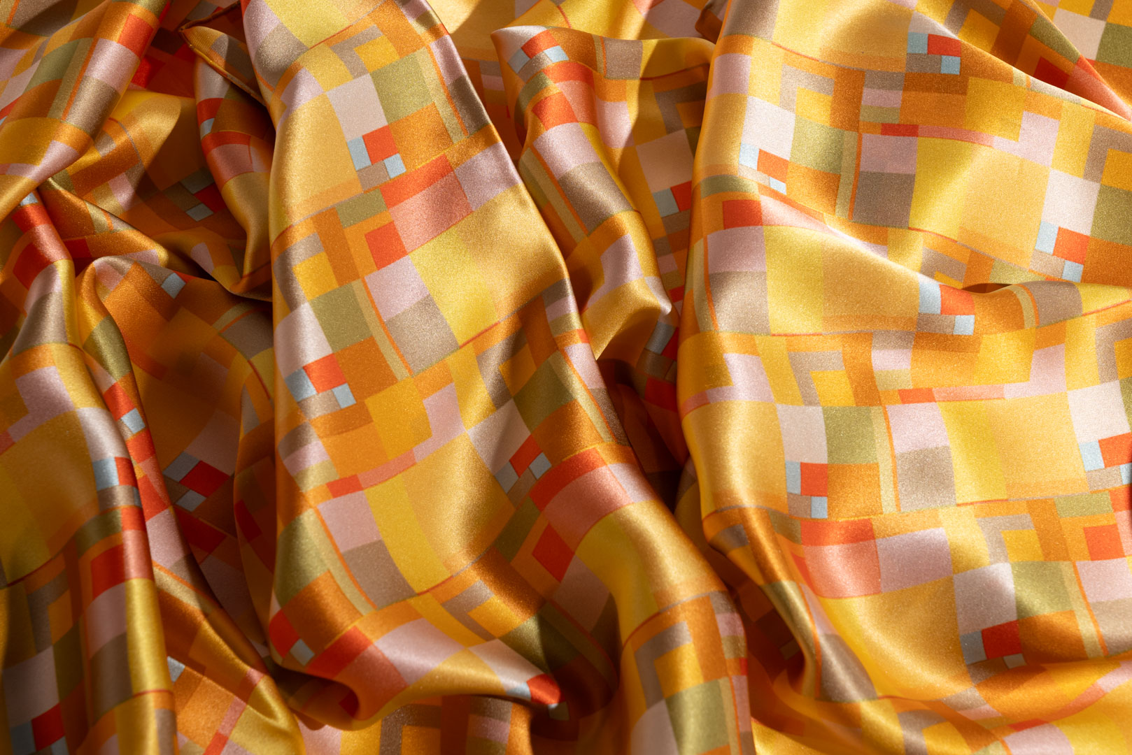 Συλλεκτικό ολομέταξο μαντήλι "Kindly Light", Johannes Itten