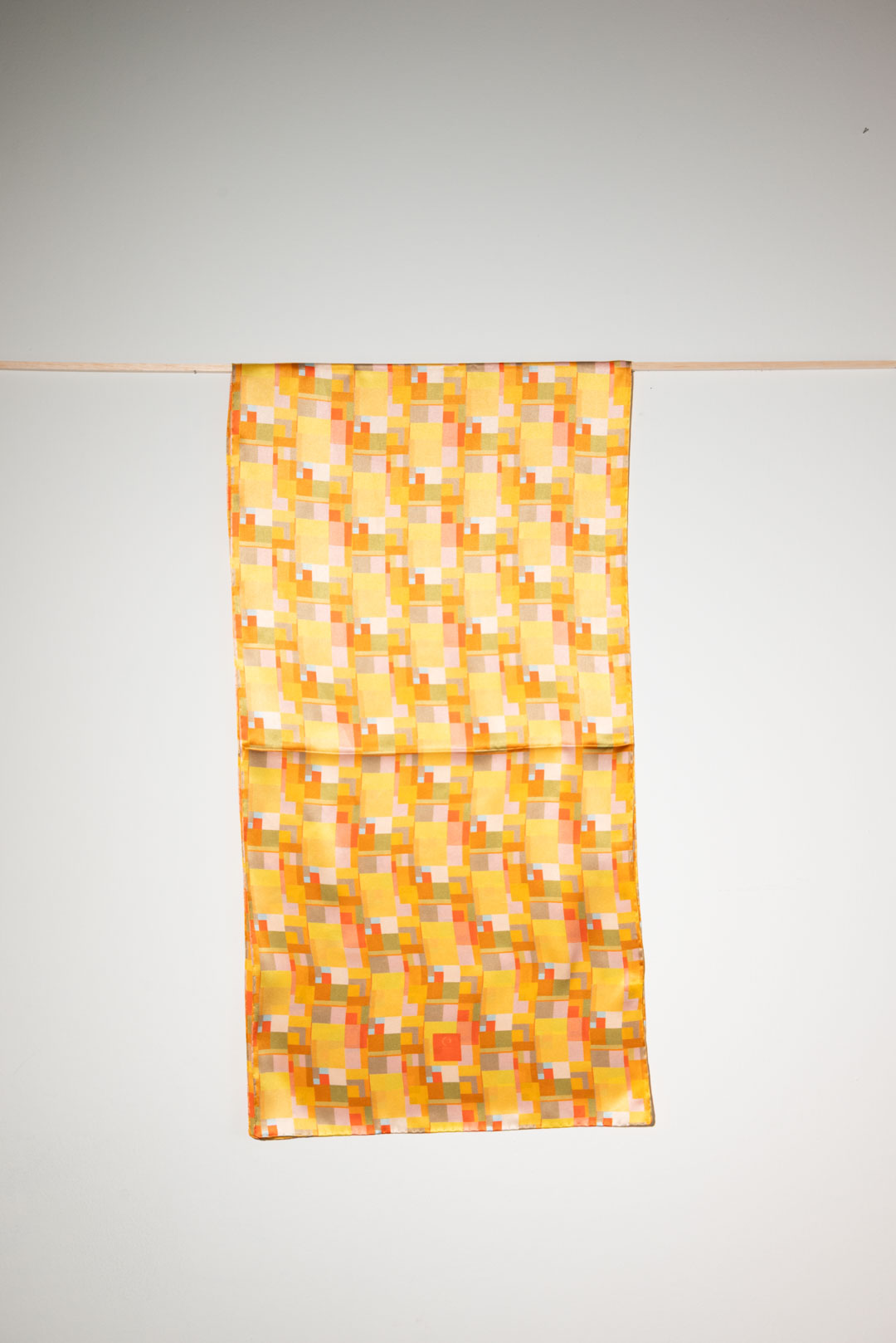 Συλλεκτικό ολομέταξο μαντήλι "Kindly Light", Johannes Itten